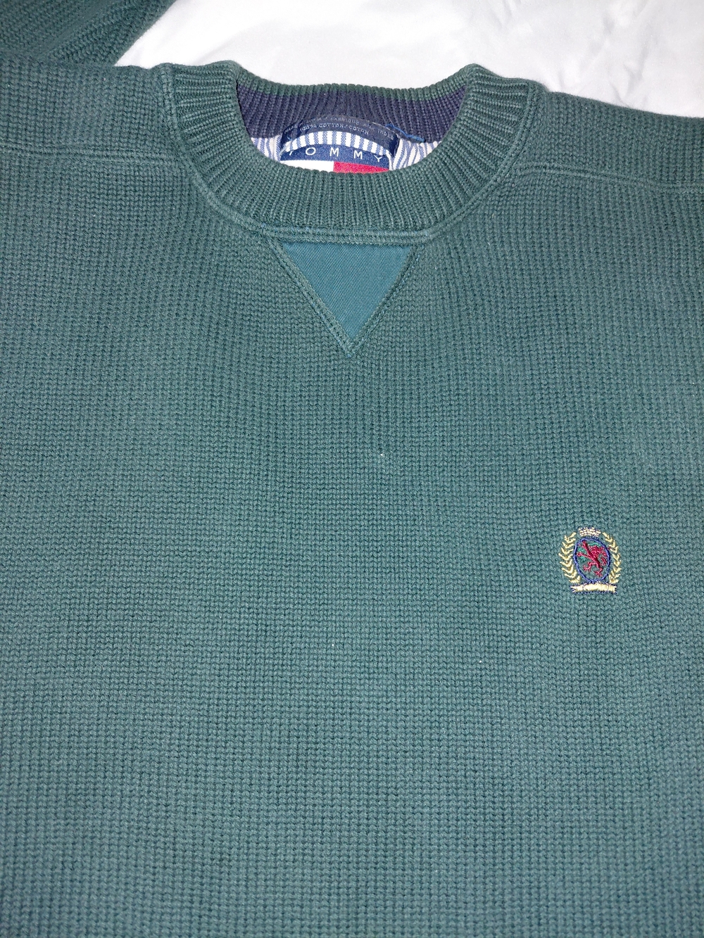 Vintage 1990s Tommy Hilfiger Men's Green Waffle Crewneck Sweater